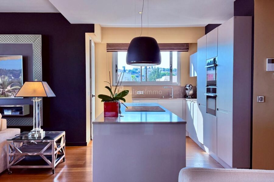 Appartement à vendre à Le Cannet — Vue mer — photo 3