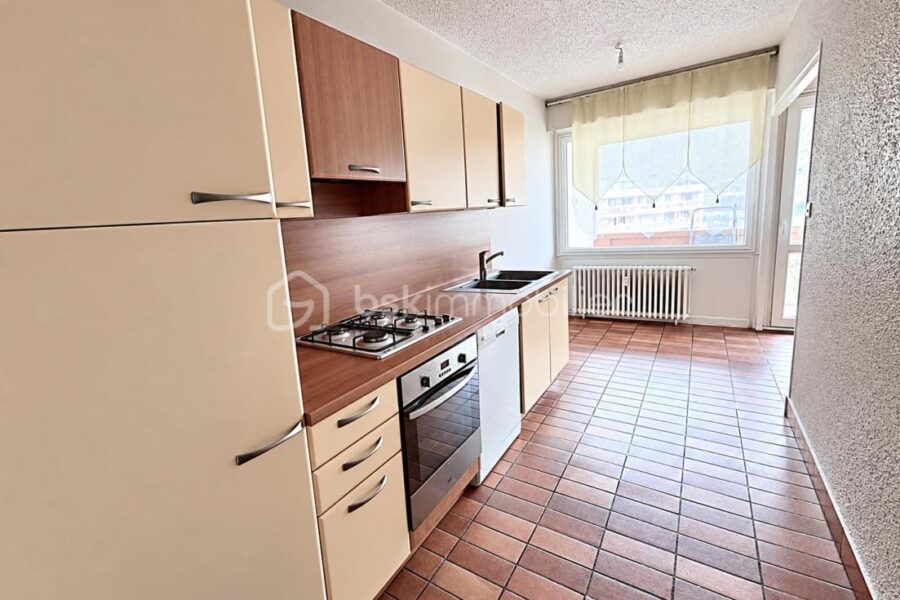 Appartement à vendre à Saint-Jean-de-Maurienne — Vue montagne — photo 3