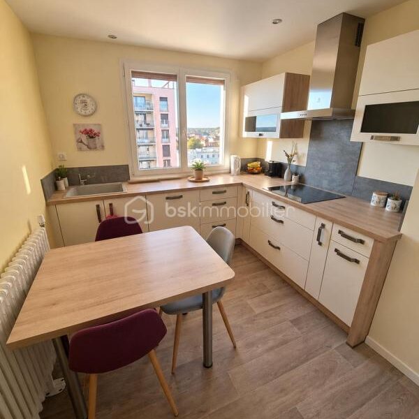Appartement à vendre à Champagnole — Vue sur la ville — photo 3