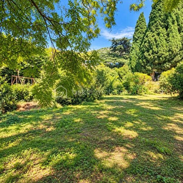 Terrain à vendre à Toulon — Vue dégagée — photo 2