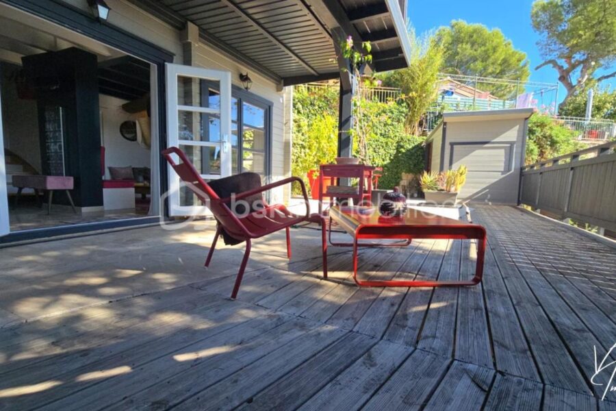 Maison à vendre à Le Castellet — Vue montagne — photo 3