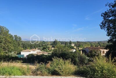 Terrain à vendre à Roquebrune-sur-Argens
