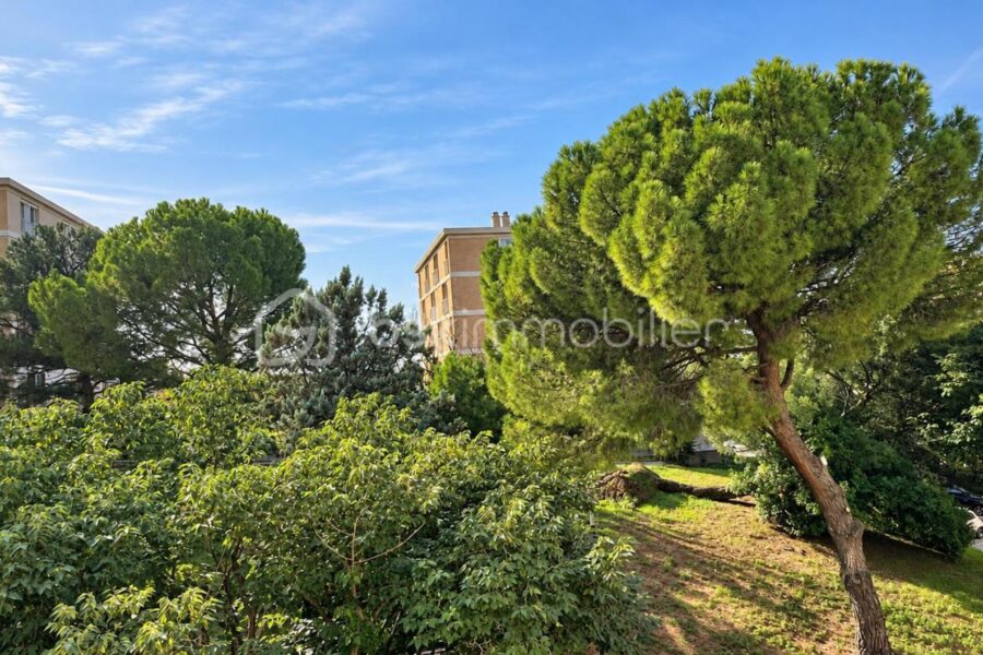 Appartement à vendre à Marseille 10e arrondissement — Vue sur la ville — photo 3