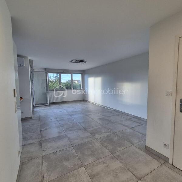 Appartement à vendre à Seilh — Vue parc & jardin — photo 3