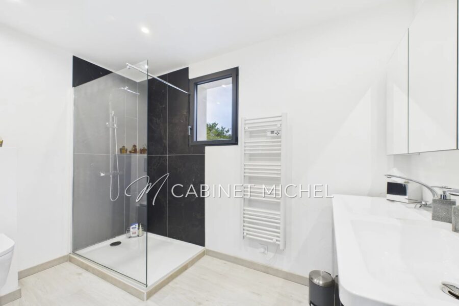Maison à vendre à Grasse — Vue montagne — photo 18