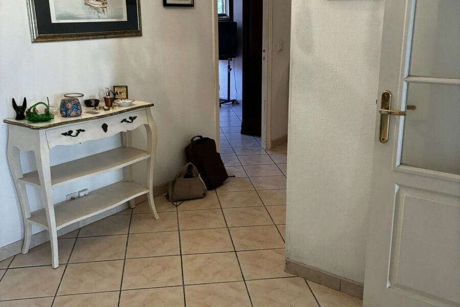 Appartement à vendre à Saint-Raphaël — Vue sur la ville — photo 15