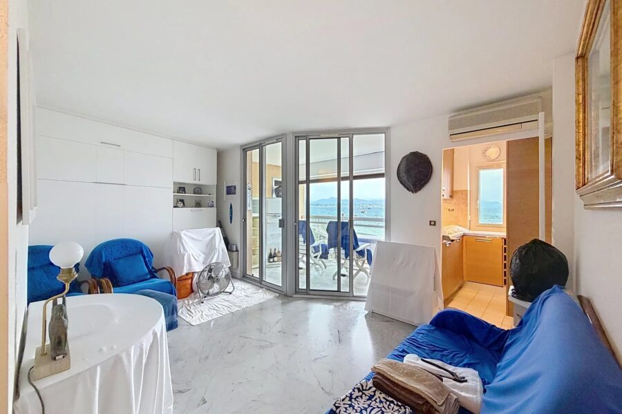 Appartement à vendre à Antibes — Vue mer — photo 8