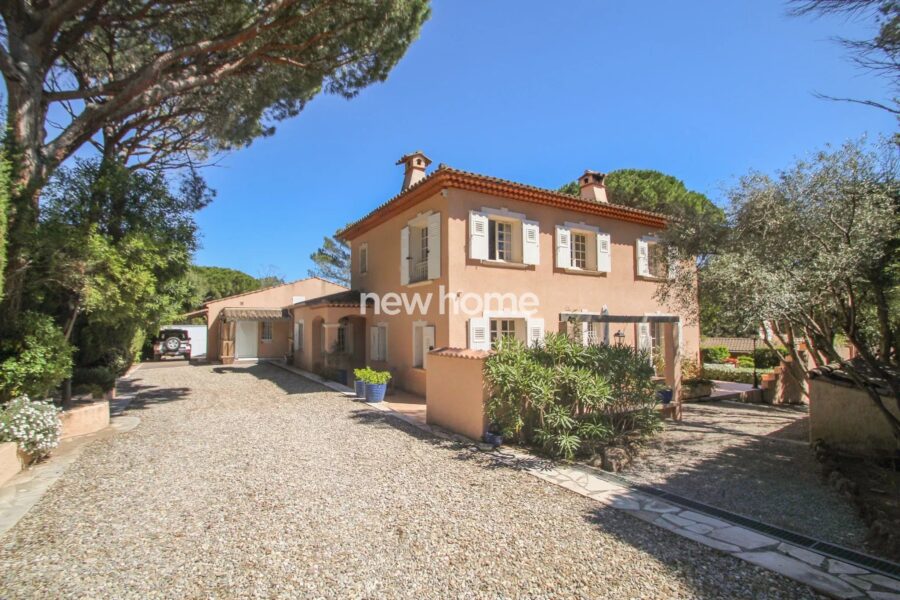 Maison à vendre à Saint-Raphaël — Vue golf — photo 10