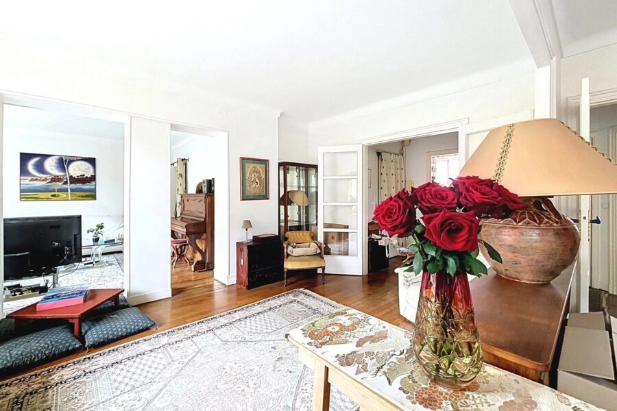 Appartement à vendre à Paris 15e arrondissement — Vue sur la ville — photo 7