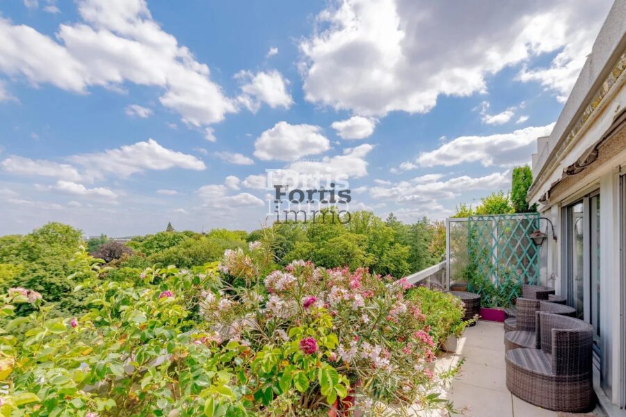 Appartement à vendre à Paris 14e arrondissement — Vue sur la ville — photo 22