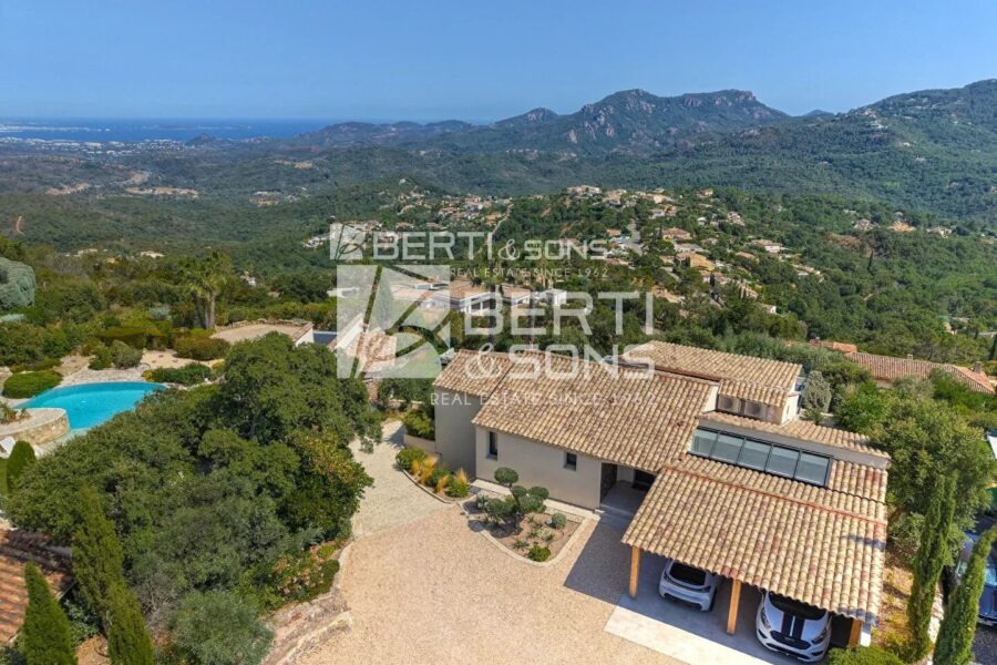 Maison à vendre à Les Adrets-de-l&rsquo;Estérel — Vue mer — photo 3