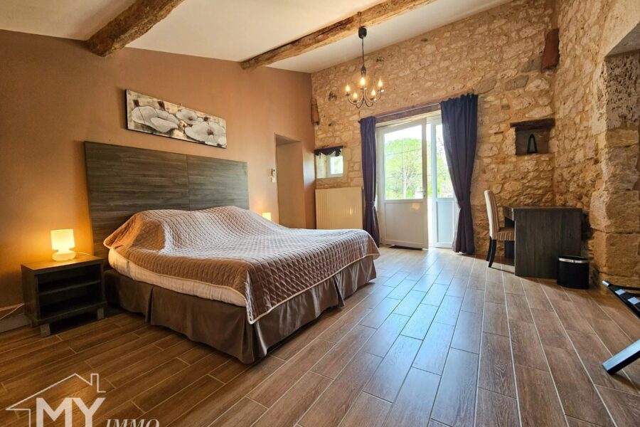 Maison à vendre à Les Lèves-et-Thoumeyragues — Vue montagne — photo 3