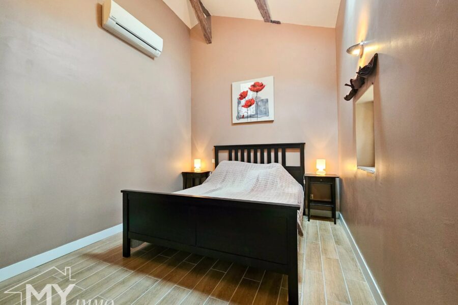 Maison à vendre à Les Lèves-et-Thoumeyragues — Vue montagne — photo 10