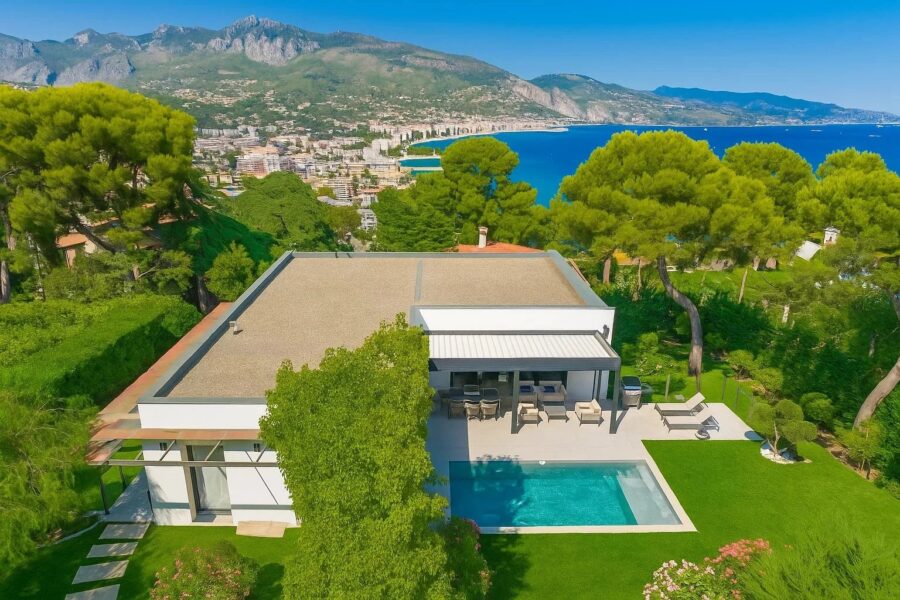 Maison à vendre à Roquebrune-Cap-Martin — Vue mer — photo 1
