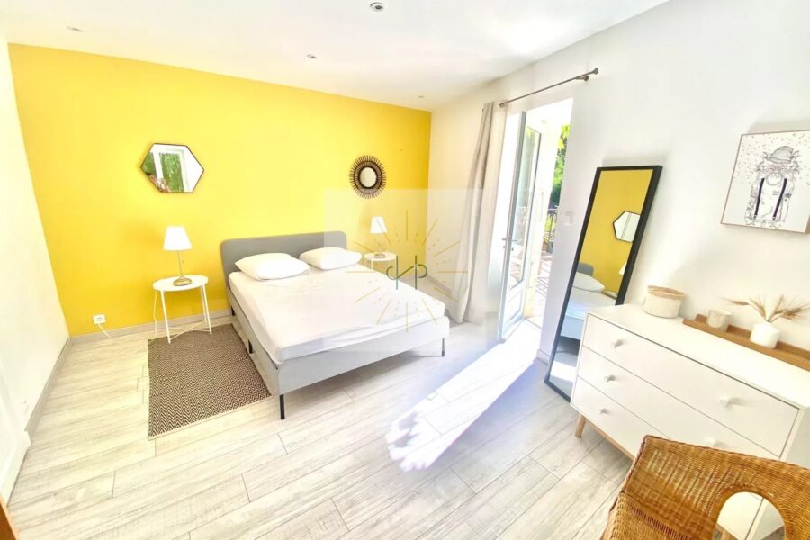Maison à vendre à Condillac — Vue montagne — photo 15
