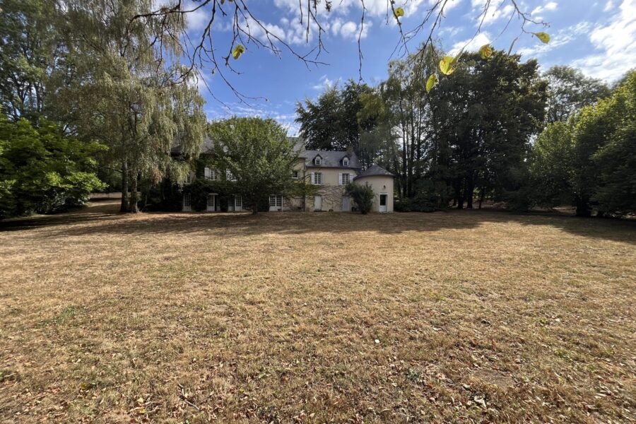 Maison à vendre à Saint-Léger-de-Fougeret — Vue nature — photo 44