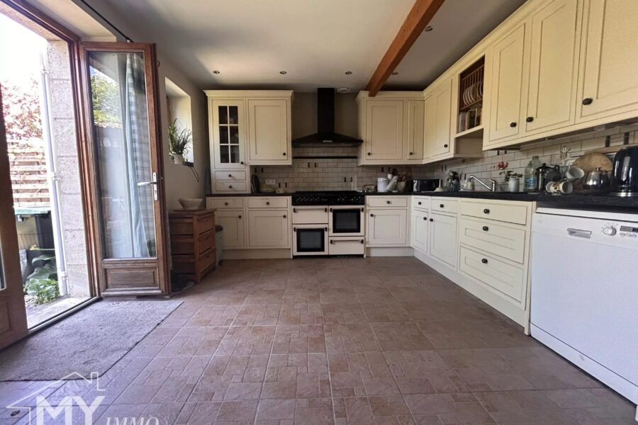 Maison à vendre à Saint-Méard-de-Gurçon — Vue parc & jardin — photo 3