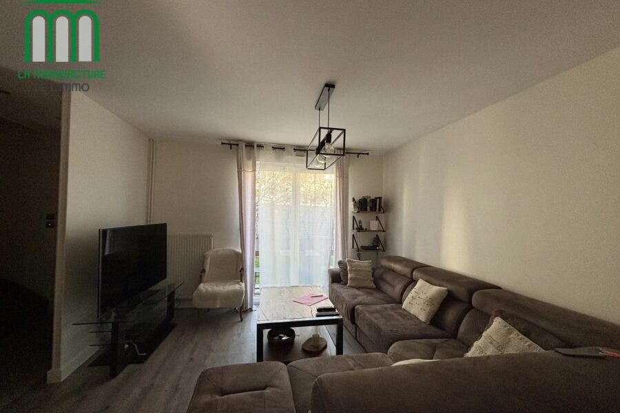 Maison à vendre à Saint-Étienne — Vue parc & jardin — photo 3