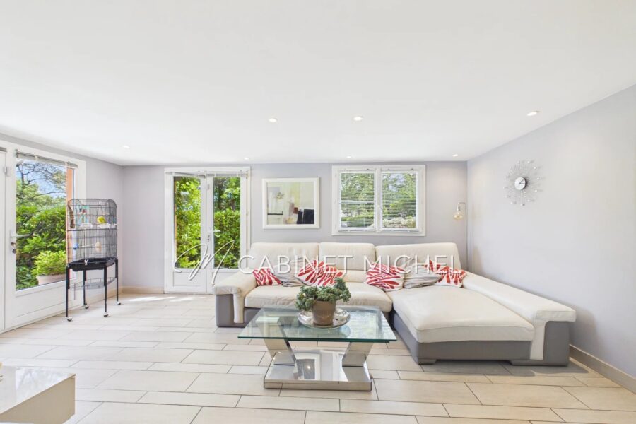 Maison à vendre à Roquefort-les-Pins — Vue dégagée — photo 8