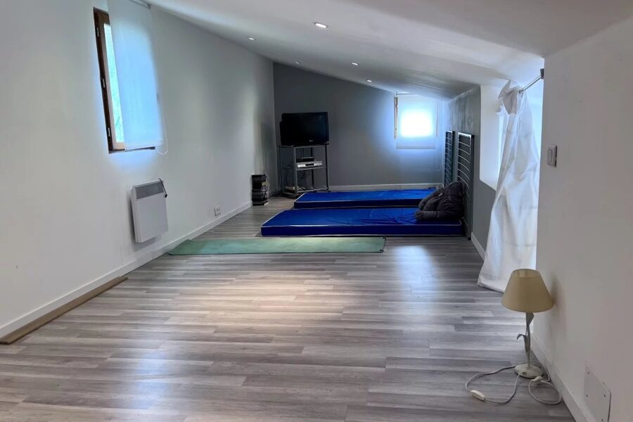 Maison à vendre à Roure — Vue montagne — photo 10