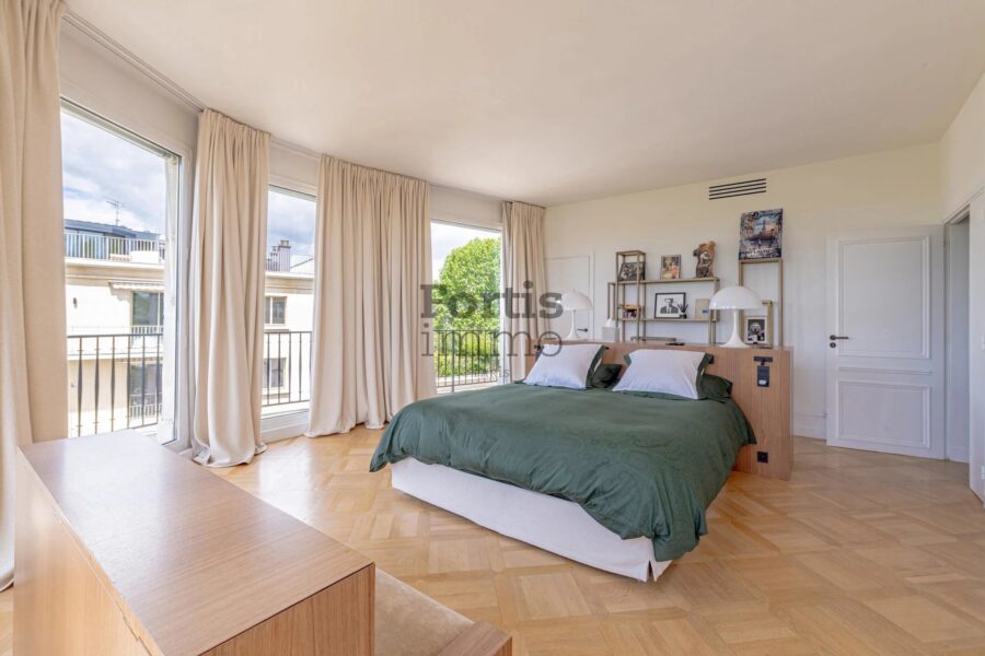 Appartement à vendre à Neuilly-sur-Seine — Vue sur la ville — photo 36