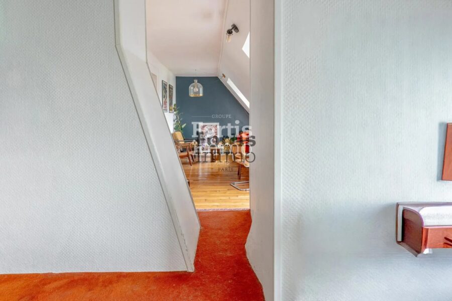 Appartement à vendre à Paris 10e arrondissement — Vue sur la ville — photo 11
