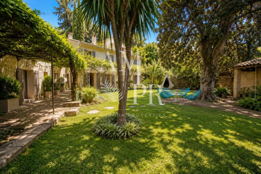 Maison à vendre à Cannes — Vue parc & jardin — photo 4