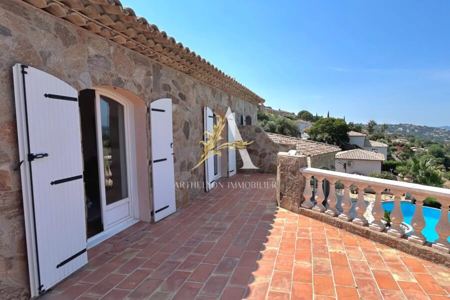 Maison à vendre à Sainte-Maxime — Vue mer — photo 13