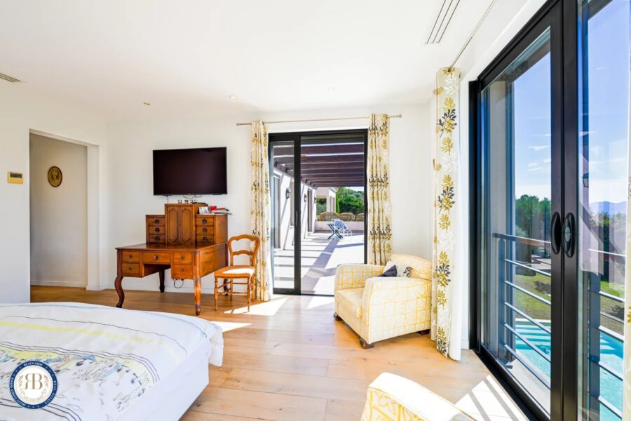 Maison à vendre à Mougins — Vue montagne — photo 9