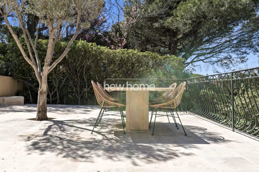 Maison à vendre à Sainte-Maxime — Vue montagne — photo 6