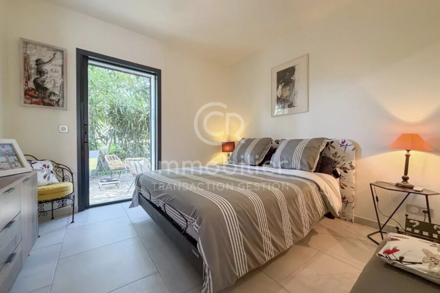 Maison à vendre à Cannes — Vue parc & jardin — photo 11