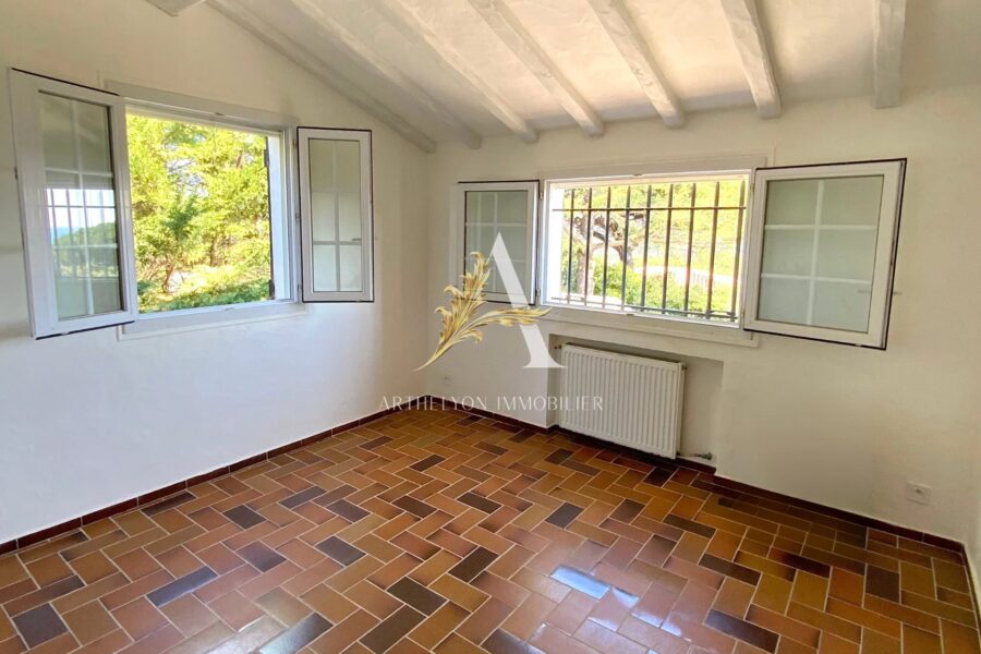 Maison à vendre à Sainte-Maxime — Vue mer — photo 15