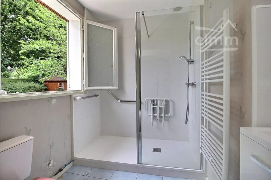 Maison à vendre à Joué-lès-Tours — Vue parc & jardin — photo 13