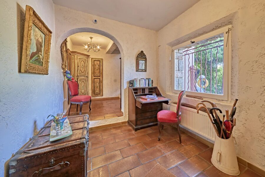 Maison à vendre à La Londe-les-Maures — Vue parc & jardin — photo 45