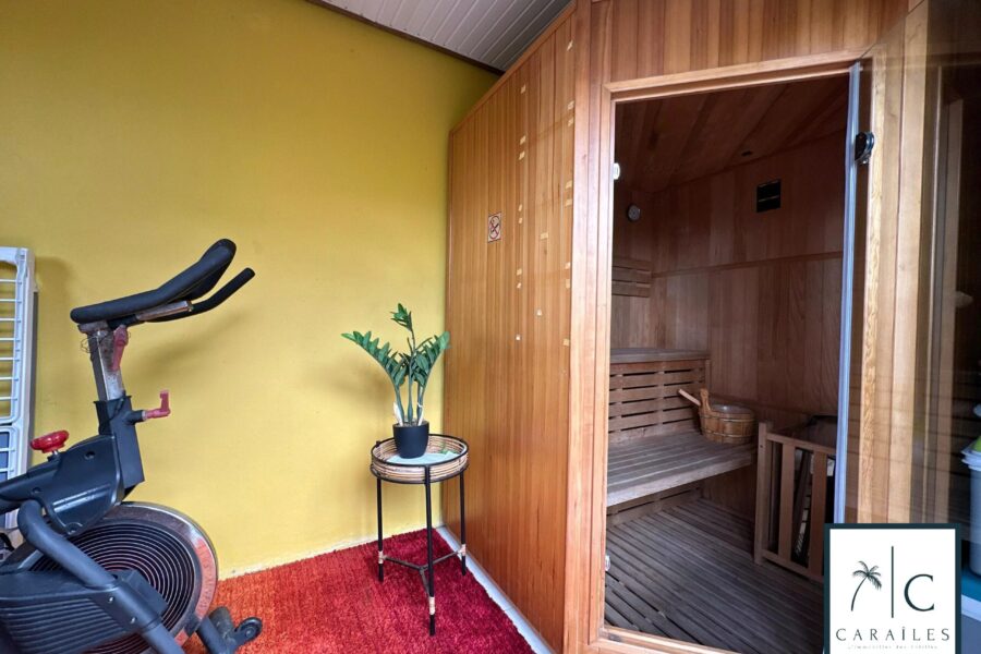 Maison à vendre à Les Trois-Îlets — Vue mer — photo 24