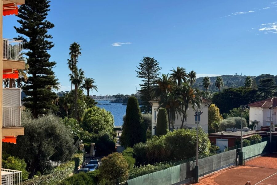 Appartement à vendre à Beaulieu-sur-Mer — Vue mer — photo 2