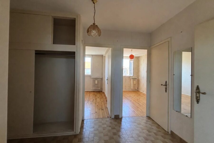Appartement à vendre à Saint-Étienne — Vue sur la ville — photo 5
