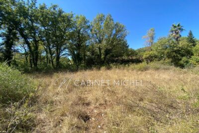 Terrain à vendre à Roquefort-les-Pins