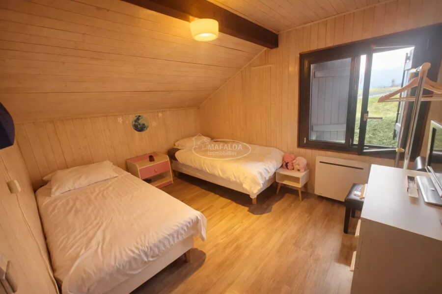 Maison à vendre à Saint-Cergues — Vue montagne — photo 11