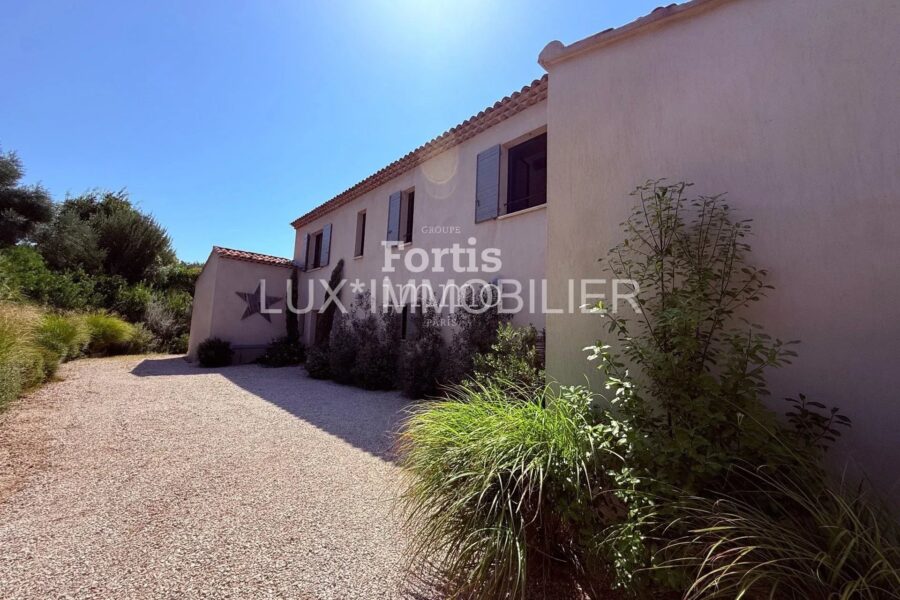 Maison à vendre à Paradou — Vue montagne — photo 4
