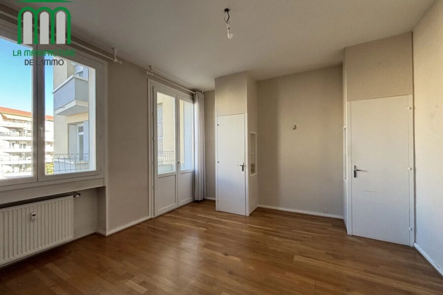 Appartement à vendre à Saint-Étienne — Vue sur la ville — photo 7