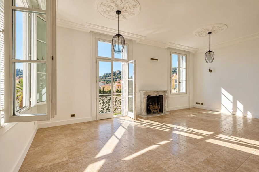 Appartement à vendre à Beaulieu-sur-Mer — Vue mer — photo 1