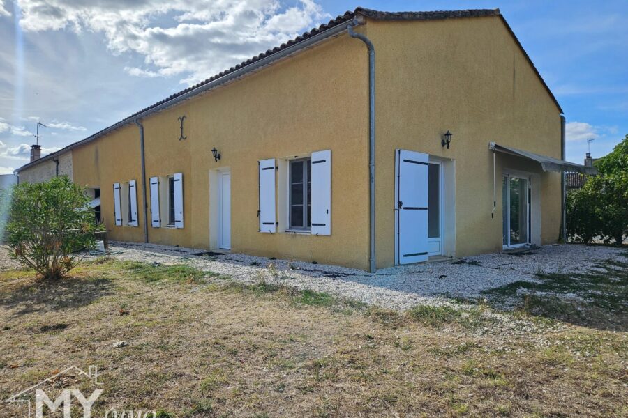 Maison à vendre à Saint-Méard-de-Gurçon — Vue sur la ville — photo 2