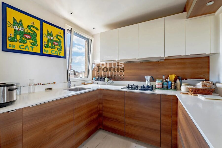 Appartement à vendre à Paris 14e arrondissement — Vue sur la ville — photo 9