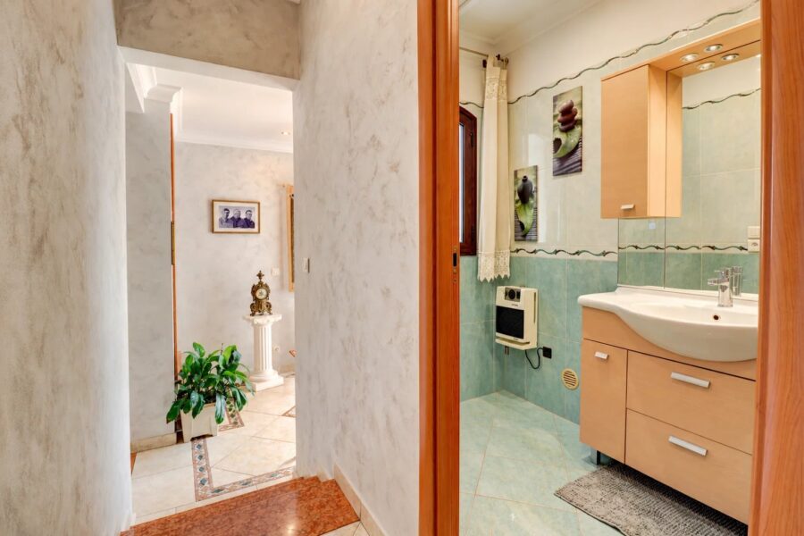 Maison à vendre à La Trinité — Vue montagne — photo 38