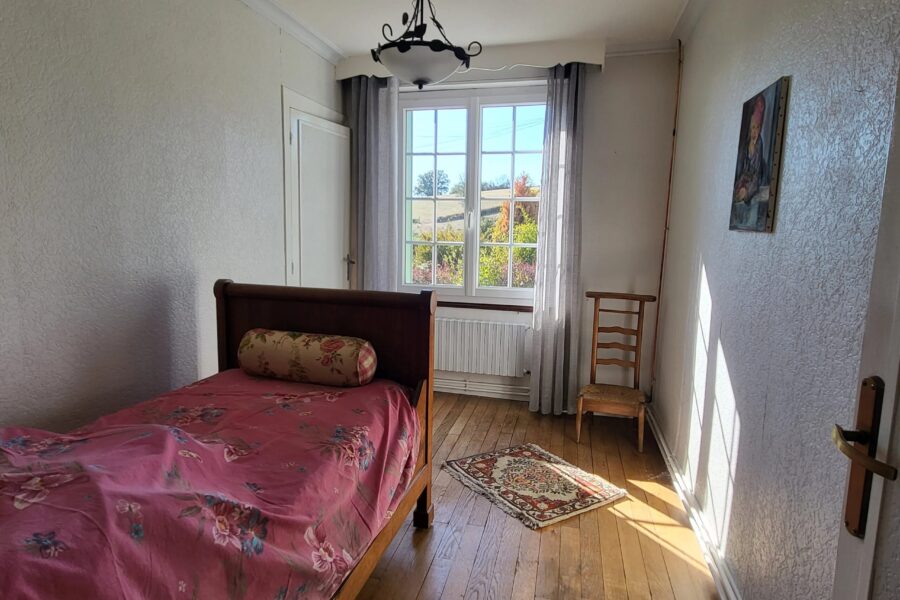 Maison à vendre à Sémelay — Vue montagne — photo 13