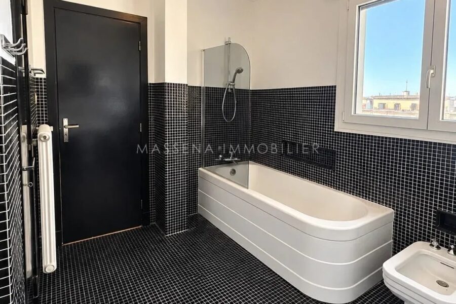 Appartement à vendre à Nice — Vue sur la ville — photo 6
