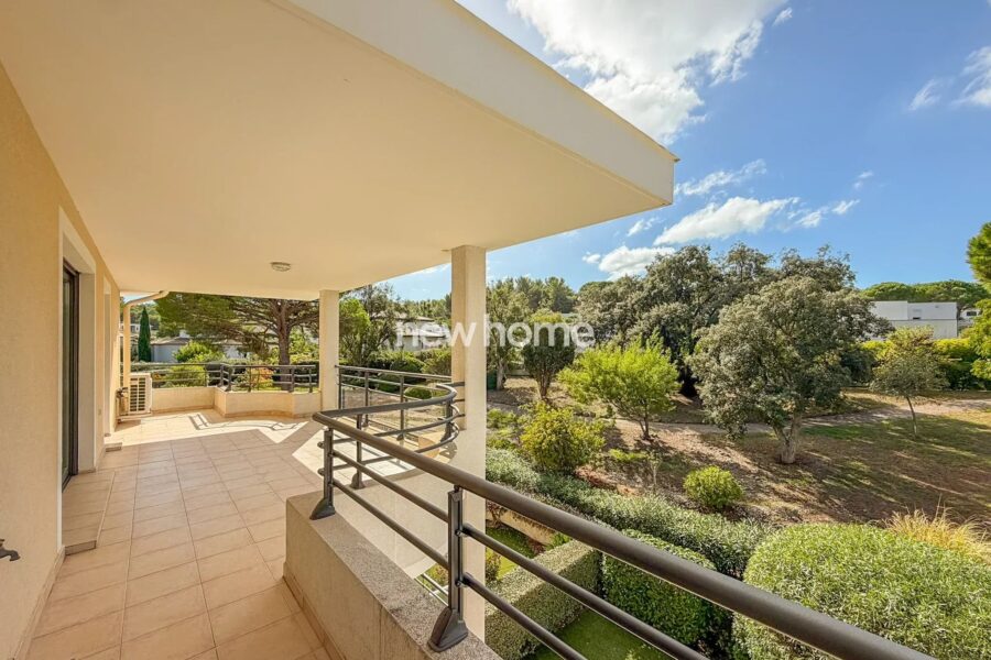 Appartement à vendre à Saint-Raphaël — Vue montagne — photo 14