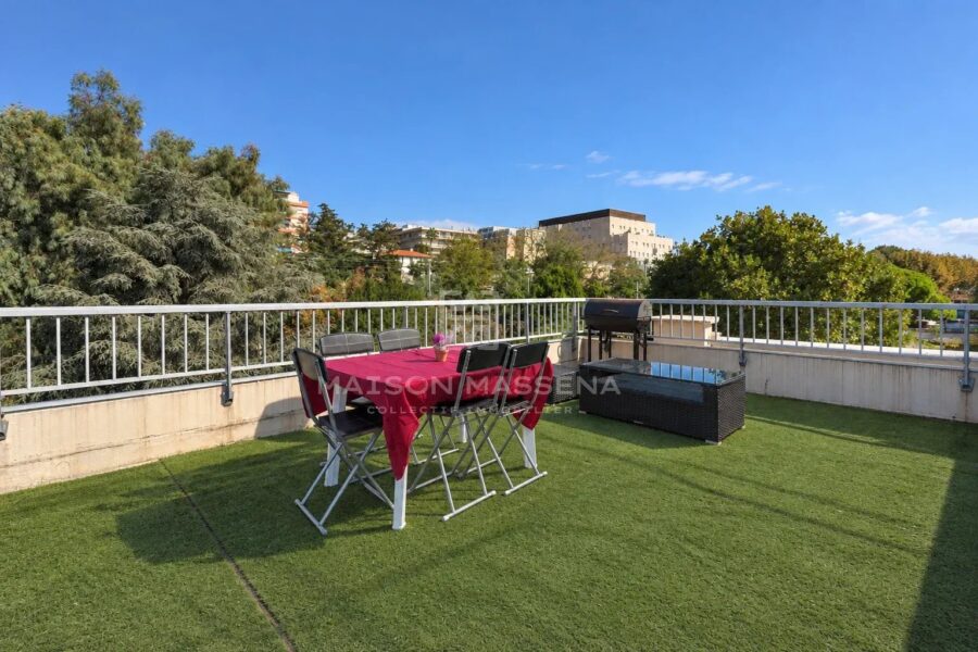 Appartement à vendre à Saint-Laurent-du-Var — Vue parc & jardin — photo 1