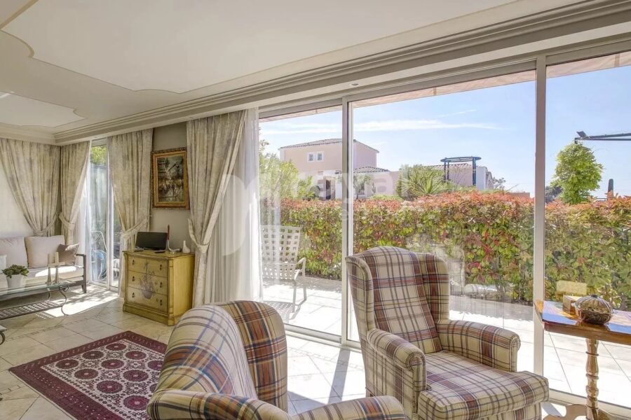 Appartement à vendre à Mougins — Vue parc & jardin — photo 2